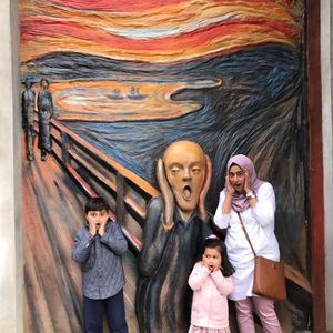 Meet your Posher, Sana